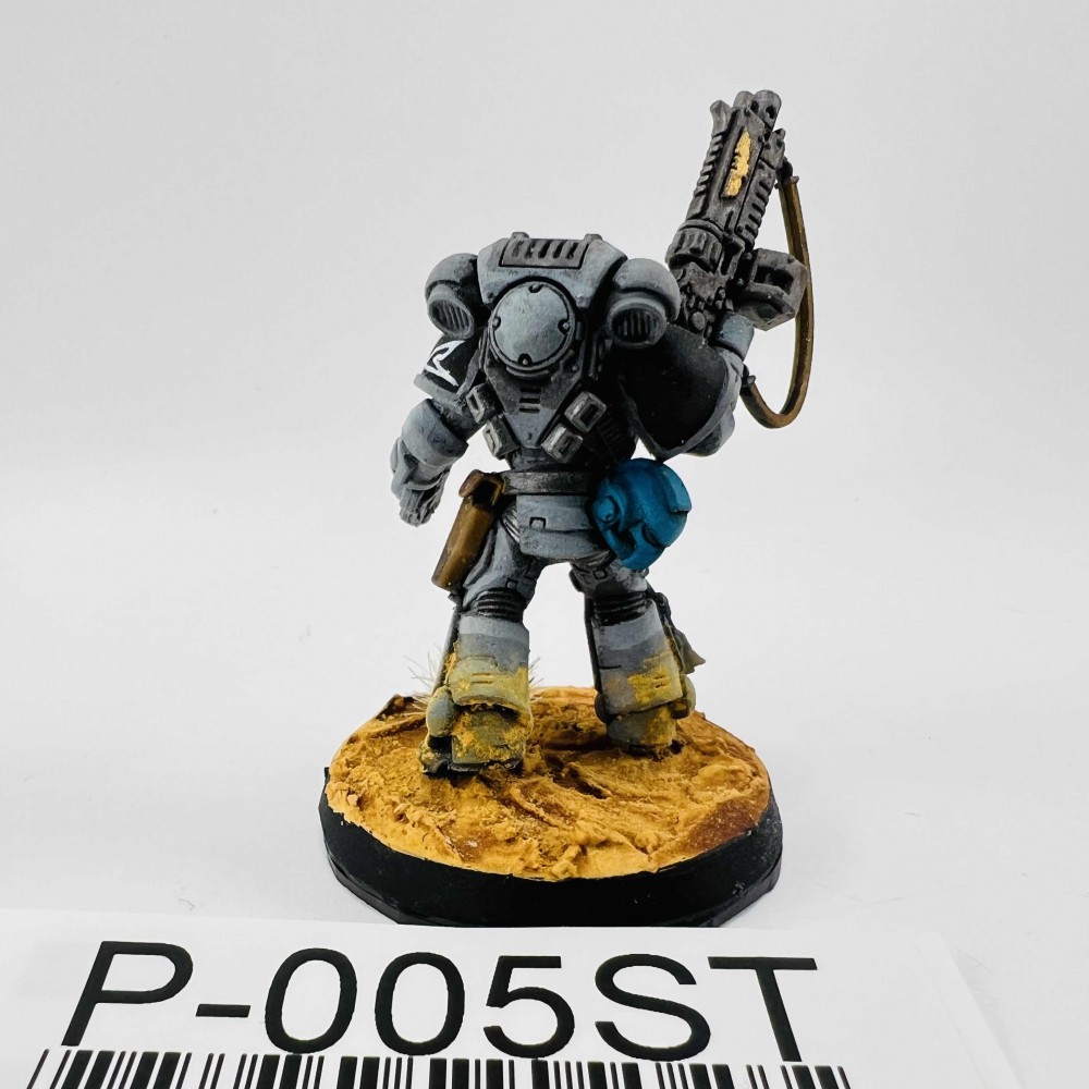 Lieutenant Primaris Carcharodons