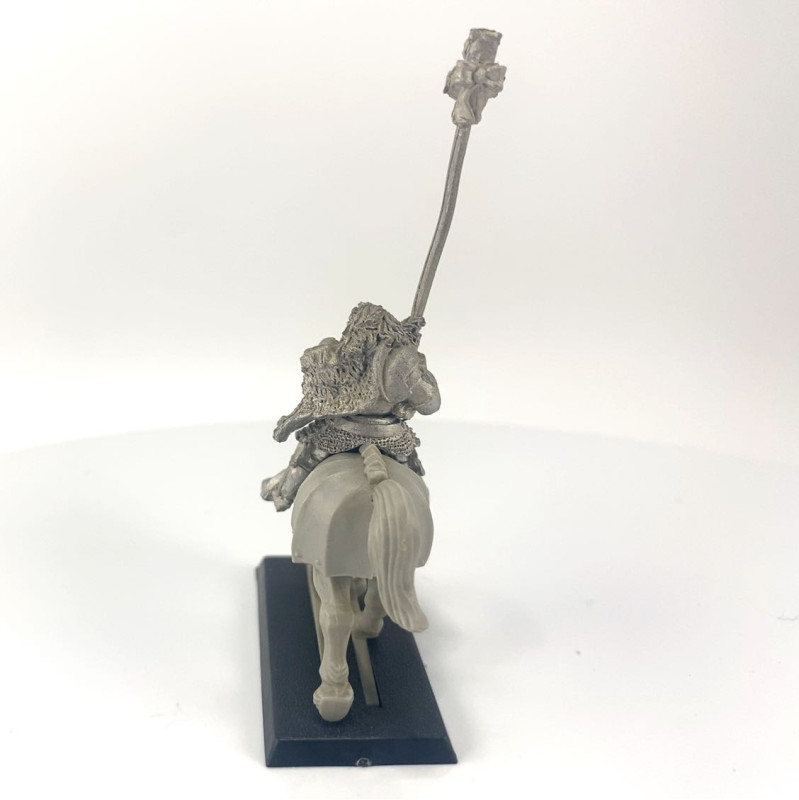 Knight of the withe wolf with standard bearer